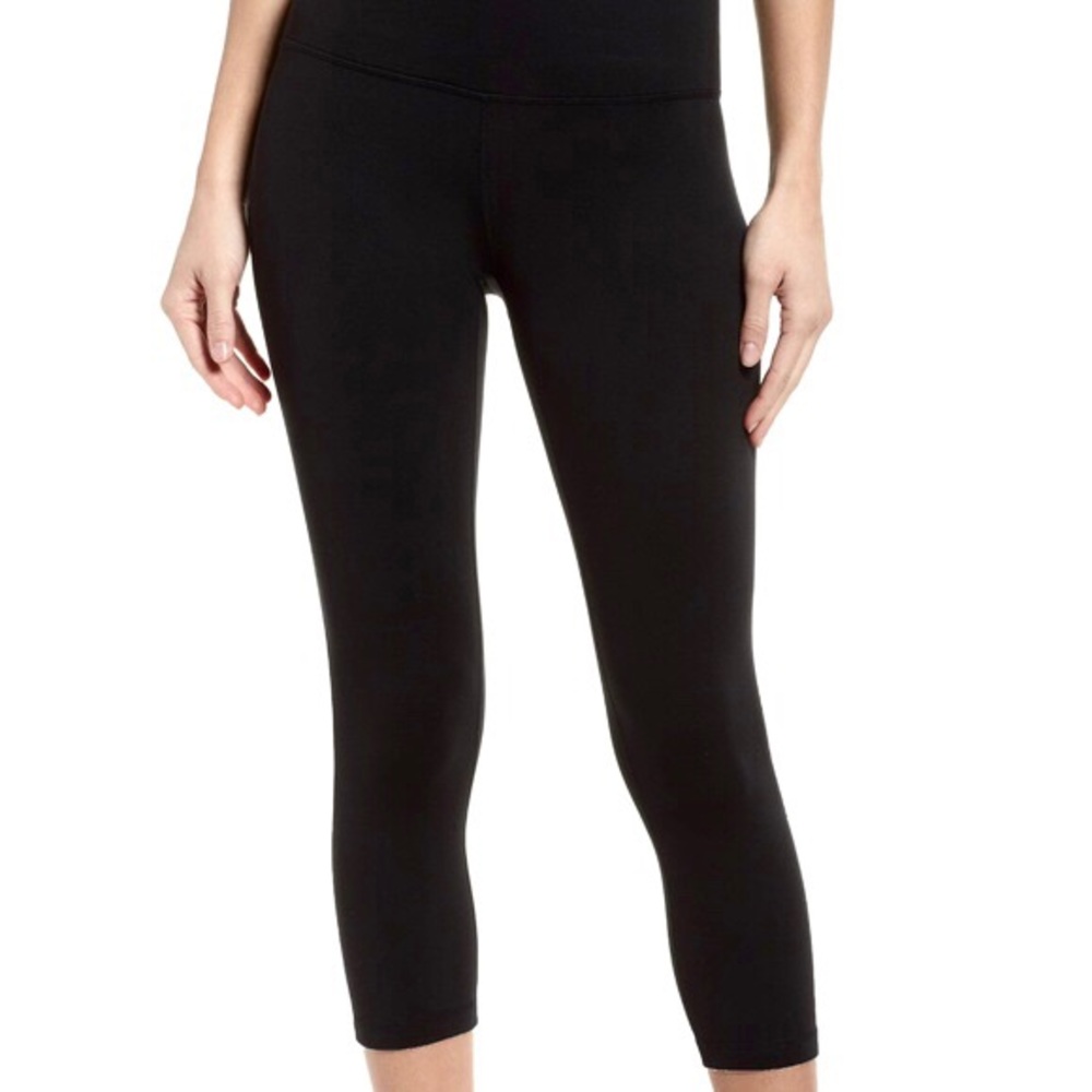 Zella black crop leggings